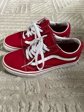 Vans Old Skool Red Canvas Sneakers Unisex Men’s 7 Women’s 8.5 Low Top Skate Shoe